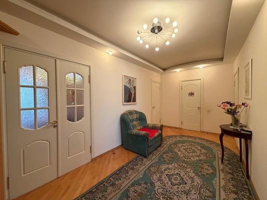 Продам трехкомнатную (3-комн.) квартиру, Тарчокова ул, 19, Нальчик г