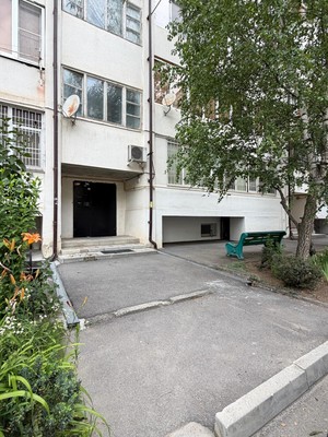 Продам трехкомнатную (3-комн.) квартиру, Тарчокова ул, 19, Нальчик г