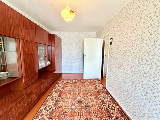 Продам трехкомнатную (3-комн.) квартиру, Карла Маркса ул, 76кб, Ишим г