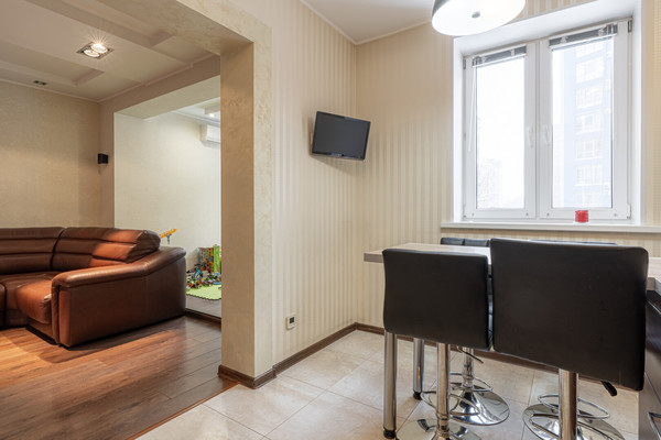 Продам трехкомнатную (3-комн.) квартиру, Дубравная ул, 34, Казань г