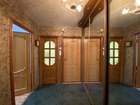 Продам трехкомнатную (3-комн.) квартиру, Гудкова ул, 9, Жуковский г