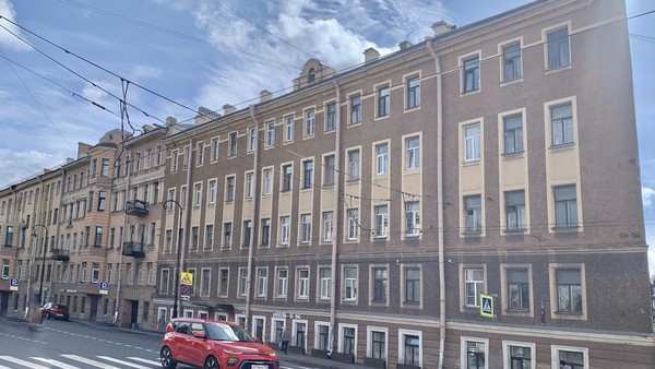 Продам комнату в 9-комн. квартире, Большой В.О. пр-кт, 96В, Санкт-Петербург г