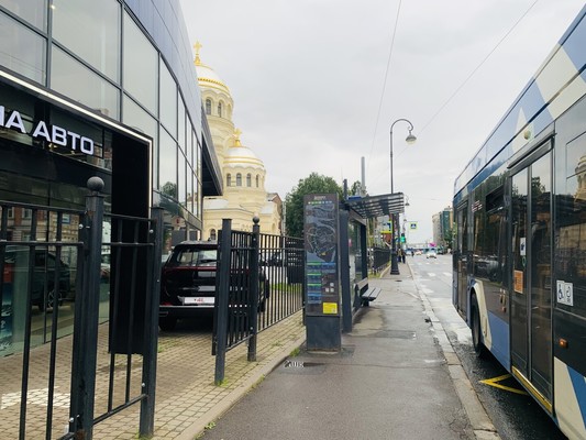 Продам комнату в 9-комн. квартире, Большой В.О. пр-кт, 96В, Санкт-Петербург г