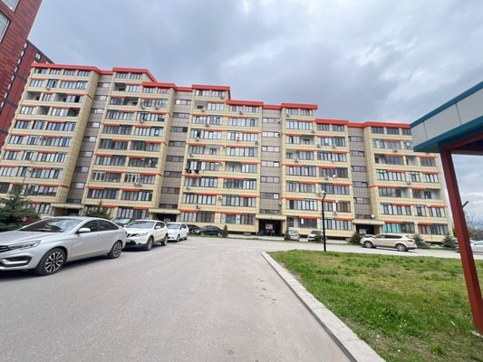 Продам трехкомнатную (3-комн.) квартиру, ОДС ул, 97, Нальчик г