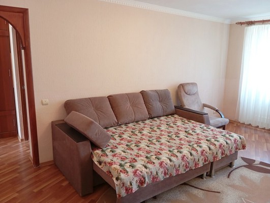 Продам трехкомнатную (3-комн.) квартиру, Центральная ул, 5, Юрово д