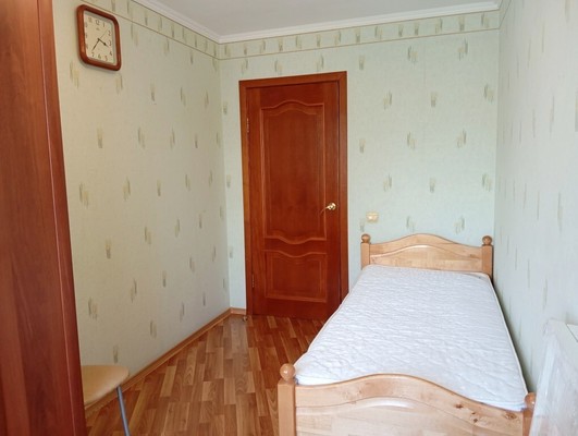 Продам трехкомнатную (3-комн.) квартиру, Центральная ул, 5, Юрово д