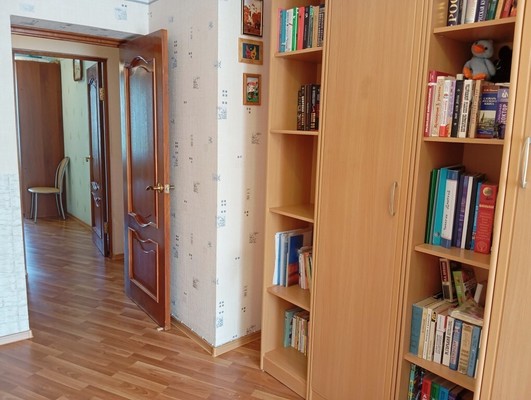 Продам трехкомнатную (3-комн.) квартиру, Центральная ул, 5, Юрово д