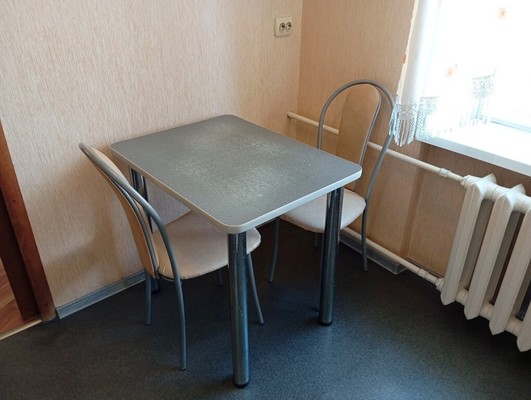 Продам трехкомнатную (3-комн.) квартиру, Центральная ул, 5, Юрово д