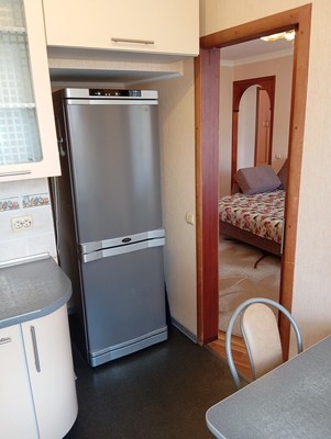 Продам трехкомнатную (3-комн.) квартиру, Центральная ул, 5, Юрово д