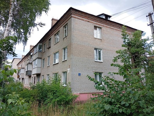 Продам трехкомнатную (3-комн.) квартиру, Центральная ул, 5, Юрово д