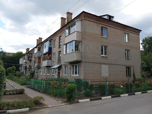Продам трехкомнатную (3-комн.) квартиру, Центральная ул, 5, Юрово д