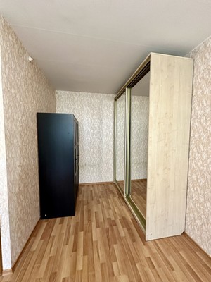 Продам однокомнатную (1-комн.) квартиру, Оптиков ул, 52к3, Санкт-Петербург г