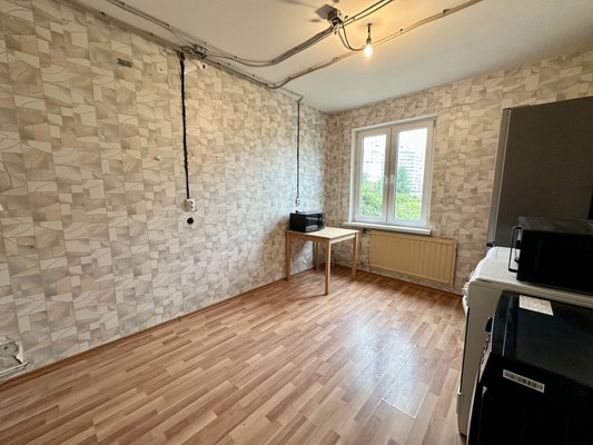 Продам однокомнатную (1-комн.) квартиру, Оптиков ул, 52к3, Санкт-Петербург г