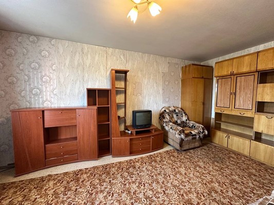 Продам двухкомнатную (2-комн.) квартиру, Юлиуса Фучика ул, 20, Казань г