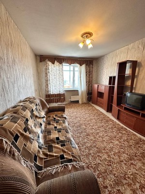 Продам двухкомнатную (2-комн.) квартиру, Юлиуса Фучика ул, 20, Казань г