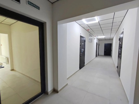Продам трехкомнатную (3-комн.) квартиру, Александра Суворова пр-кт, 25к2, Симферополь г