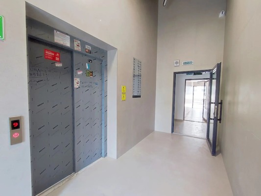 Продам трехкомнатную (3-комн.) квартиру, Александра Суворова пр-кт, 25к2, Симферополь г