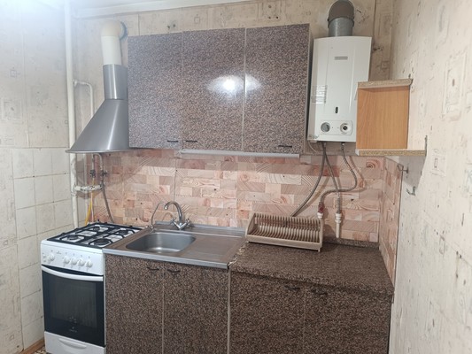 Продам двухкомнатную (2-комн.) квартиру, Гайдара ул, 14, Симферополь г