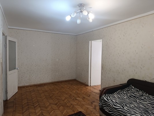 Продам двухкомнатную (2-комн.) квартиру, Гайдара ул, 14, Симферополь г