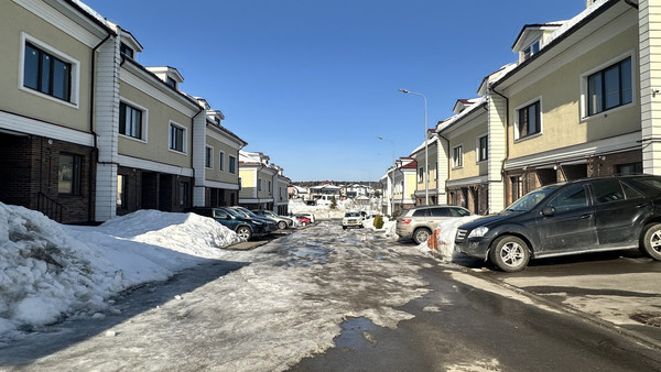 Продам таунхаус, Южная ул, 26к1, Пушкино д, 0 км от города