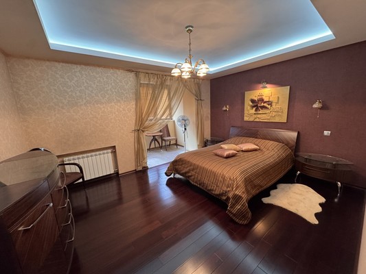 Продам трехкомнатную (3-комн.) квартиру, Жуковского ул, 9, Жуковский г