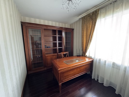 Продам трехкомнатную (3-комн.) квартиру, Жуковского ул, 9, Жуковский г