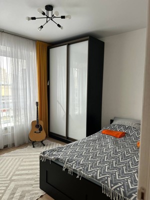 Продам трехкомнатную (3-комн.) квартиру, лётчика Ларюшина ул, 6к2, Люберцы г