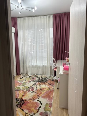 Продам трехкомнатную (3-комн.) квартиру, лётчика Ларюшина ул, 6к2, Люберцы г
