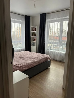 Продам трехкомнатную (3-комн.) квартиру, лётчика Ларюшина ул, 6к2, Люберцы г