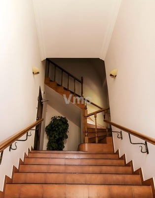 Продам коммерческое помещение 321,7 м2, Остоженка ул, 30 3, Москва г