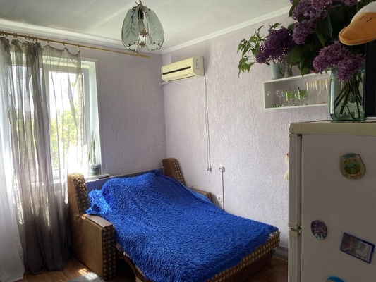 Продам комнату в 17-комн. квартире, Коммунистический пр-кт, 35, Ростов-на-Дону г