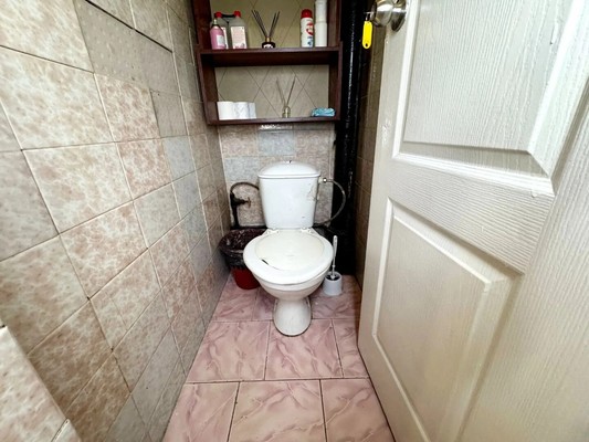 Продам комнату в 18-комн. квартире, Пирогова ул, 32, Комсомольск-на-Амуре г