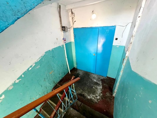 Продам комнату в 18-комн. квартире, Пирогова ул, 32, Комсомольск-на-Амуре г