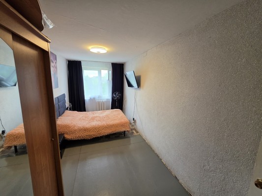 Продам двухкомнатную (2-комн.) квартиру, 1-й Микрорайон ул, 40Б, Эльбан рп
