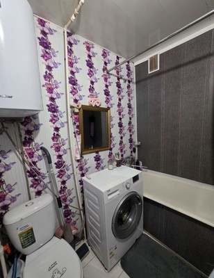 Продам двухкомнатную (2-комн.) квартиру, 1-й Микрорайон ул, 40Б, Эльбан рп