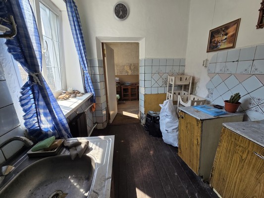 Продам трехкомнатную (3-комн.) квартиру, Астафьева ул, 4, Находка г