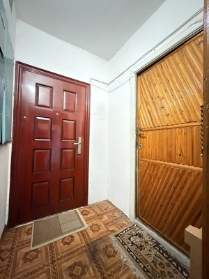 Продам двухкомнатную (2-комн.) квартиру, Осетинская ул, 127, Нальчик г