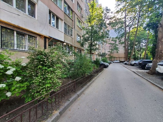 Продам однокомнатную (1-комн.) квартиру, Воровского ул, 60, Симферополь г