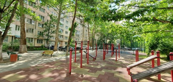 Продам двухкомнатную (2-комн.) квартиру, Воровского ул, 60, Симферополь г