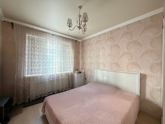 Продам двухкомнатную (2-комн.) квартиру, Ингушская ул, 17, Нальчик г