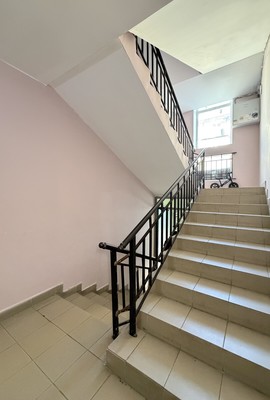 Продам двухкомнатную (2-комн.) квартиру, Ингушская ул, 17, Нальчик г