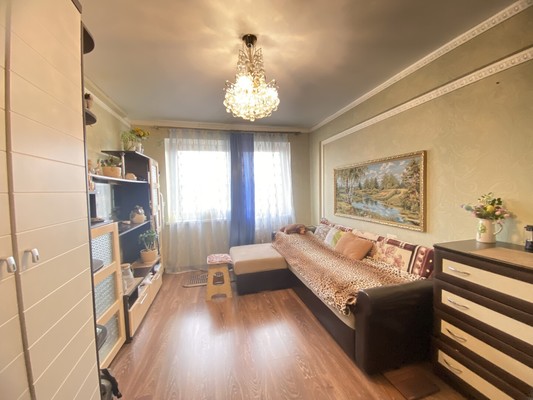 Продам трехкомнатную (3-комн.) квартиру, Подгорная ул, 5, Эстосадок с