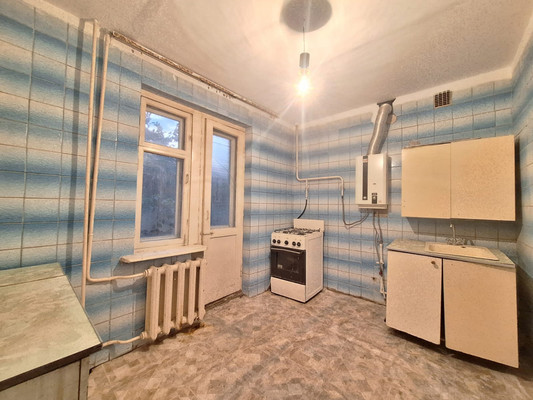 Продам двухкомнатную (2-комн.) квартиру, Коллонтай ул, 14, Нальчик г