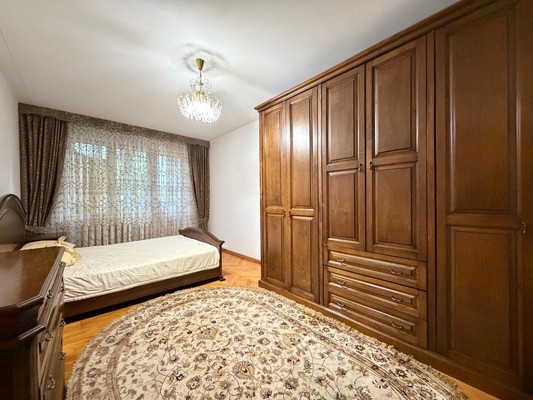 Продам трехкомнатную (3-комн.) квартиру, Хмельницкого ул, 39, Нальчик г