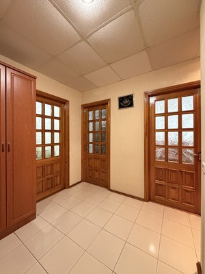 Продам трехкомнатную (3-комн.) квартиру, Хмельницкого ул, 39, Нальчик г