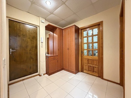 Продам трехкомнатную (3-комн.) квартиру, Хмельницкого ул, 39, Нальчик г