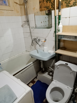 Продам двухкомнатную (2-комн.) квартиру, Погонный проезд, 48, Москва г
