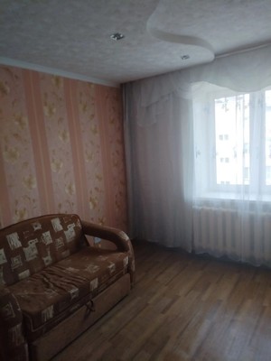 Сдам двухкомнатную (2-комн.) квартиру, Болотова ул, 8к3, Алексин г