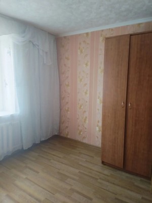 Сдам двухкомнатную (2-комн.) квартиру, Болотова ул, 8к3, Алексин г