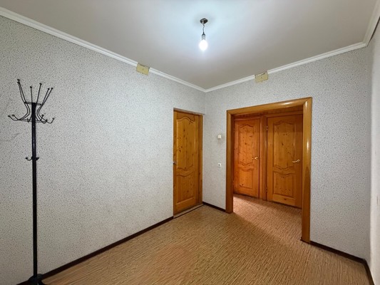Продам двухкомнатную (2-комн.) квартиру, Чернышевского ул, 270, Нальчик г